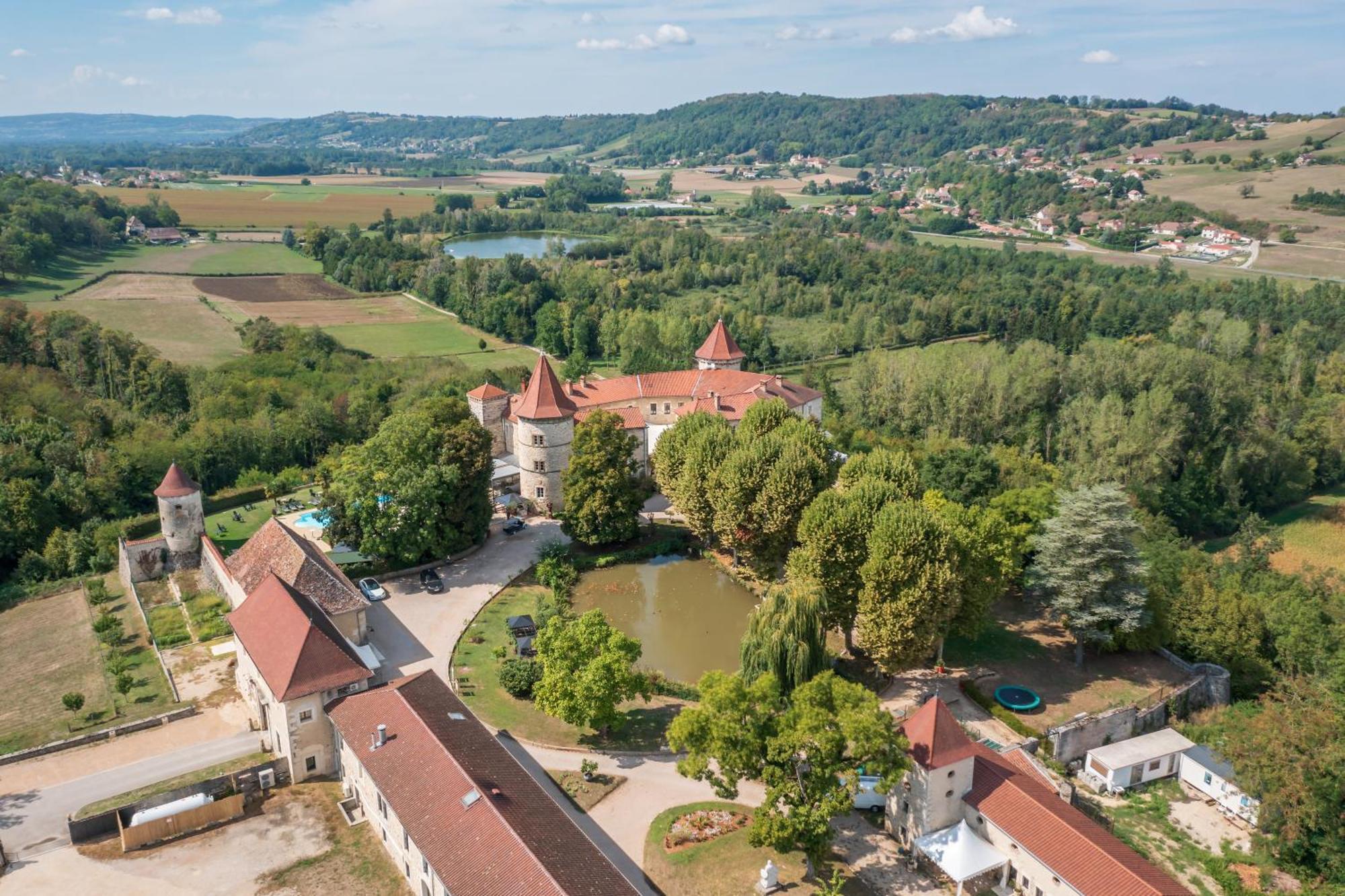 Les Dépendances de Chapeau Cornu Vignieu Exterior foto